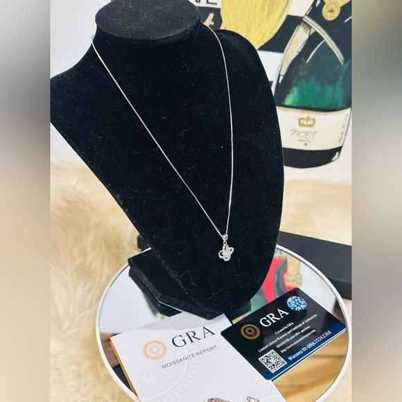 1 Ctw Moissanite Flower Cut Pendant Sterling Silver Necklace w/ Cert. & Box - Picture 8 of 10